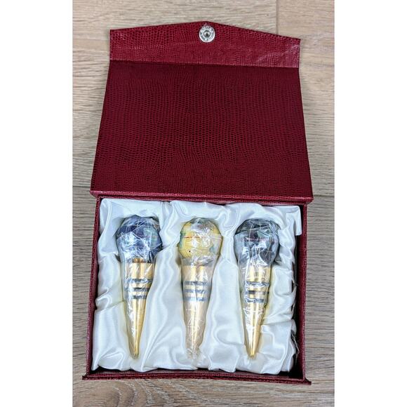 Gemstone World Globe Wine Bottle Stoppers Set 3 Heavy Gold Blue New In Box Gift - Picture 2 of 12